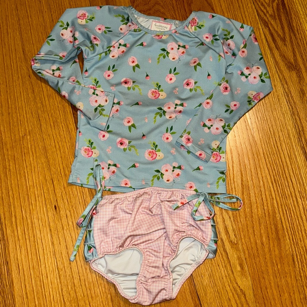 Sweet Honey Rashgaurd Swimsuit